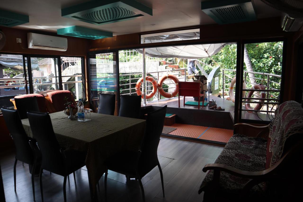 Kera Houseboats Hotel Alappuzha Luaran gambar